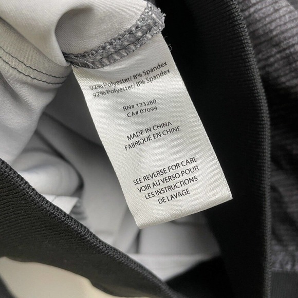 Travis Matthew Pullover Mens Medium Golf 1/2 Zip Performance Outdoor Pockets - Picture 10 of 11